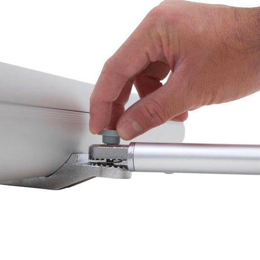 Plaza Retractor Hardware