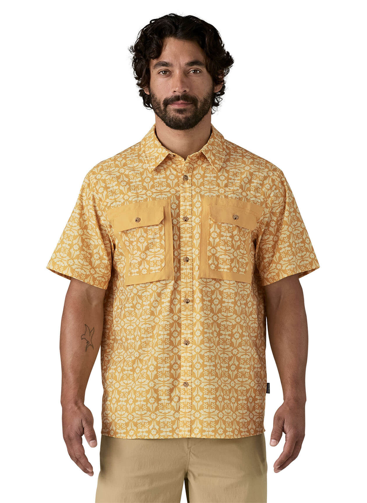 Patagonia Men's Self Guided Short-Sleeve Sun Shirt - Marmot Field: Beeswax Tan - XS