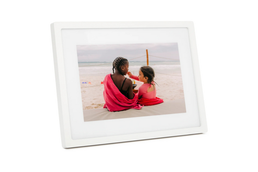 Skylight 10in Digital Picture Frame - White