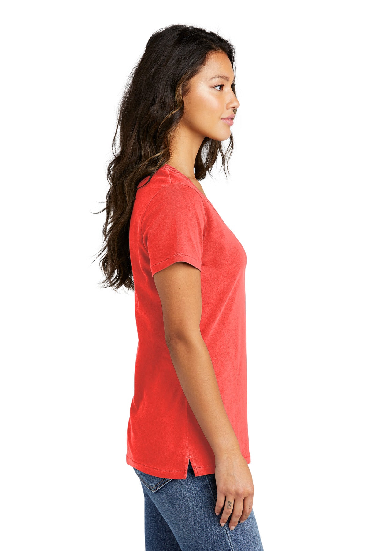 Poppy Port & Company Women's Beach Wash Garment-Dyed V-Neck Tee LPC099V