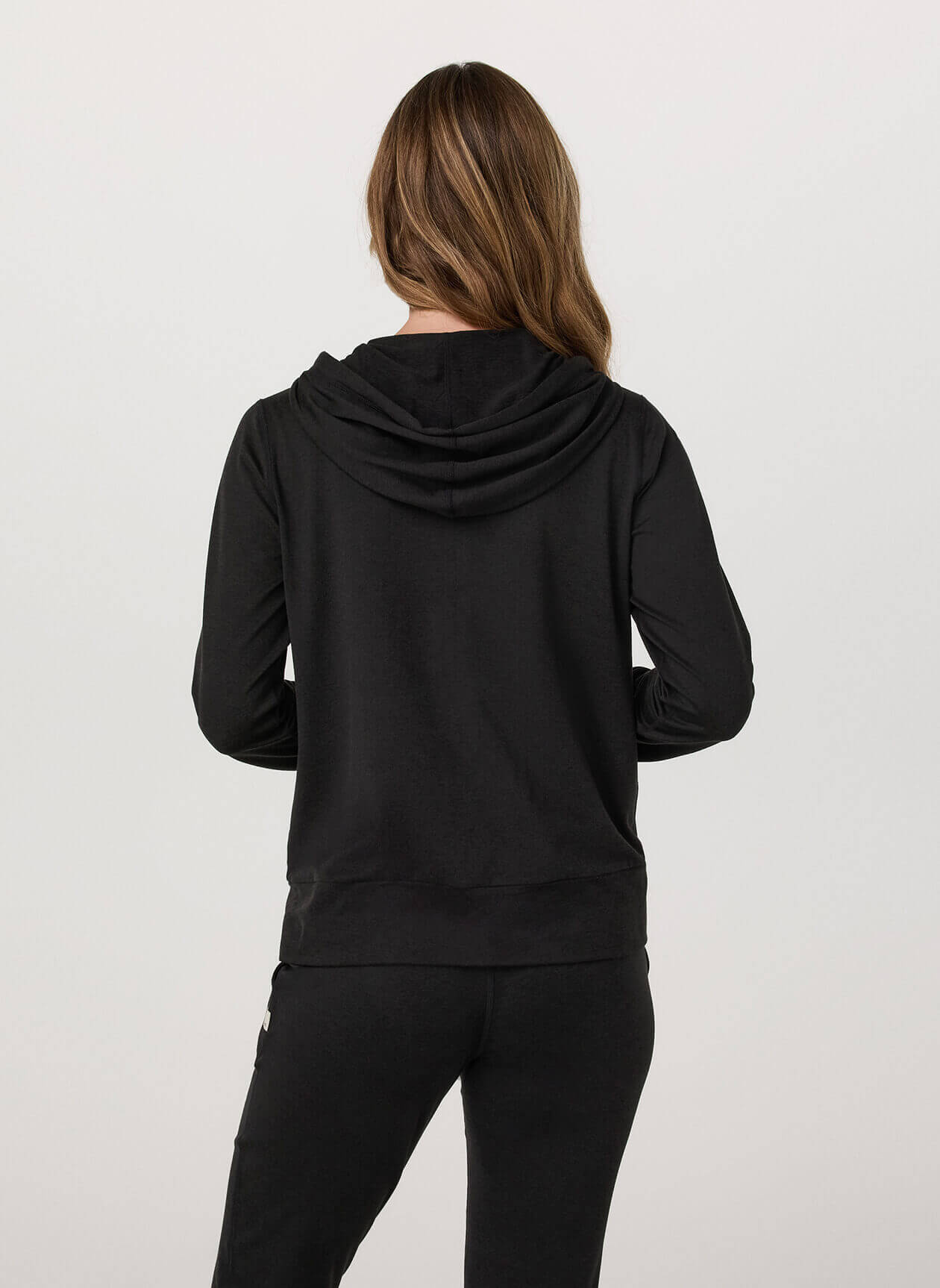Vuori Women's Halo Performance Hoodie 2.0 - Black Heather - MD