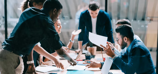 The 5 Best Apparel Gifts to Elevate Your Employees' Style and Comfort