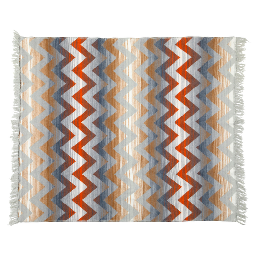 Santa Fe Chevron stripe blanket made of 58% Recycled cotton, 32% Acrylic, 10%Polyester