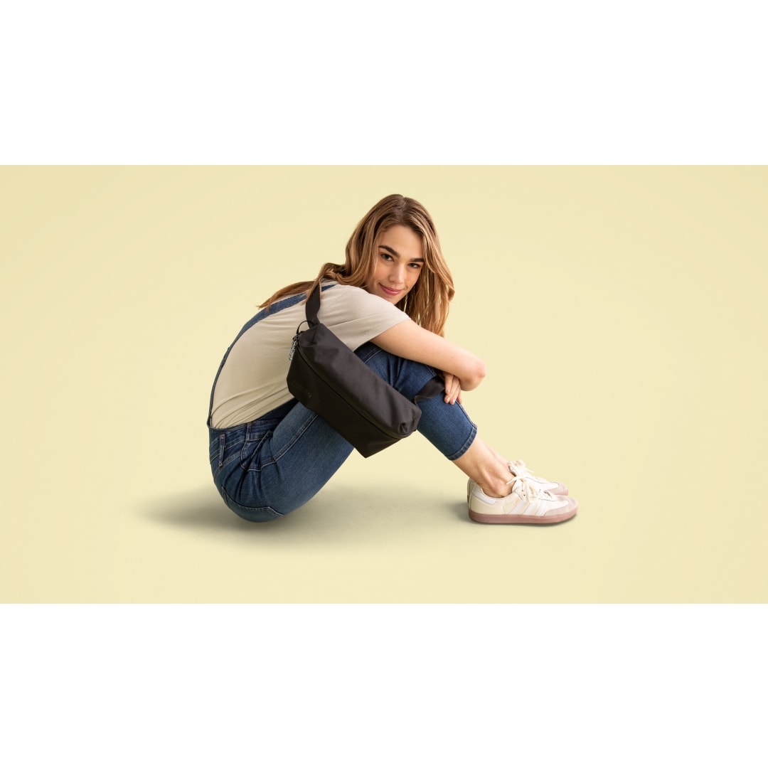 Front View of Black CamelBak Pivot RPET Belt Sling