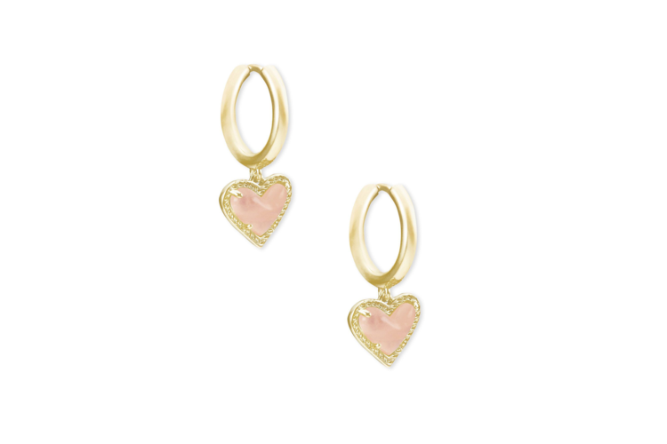 Kendra Scott Ari Heart Gold Huggie Earrings in Rose Quartz