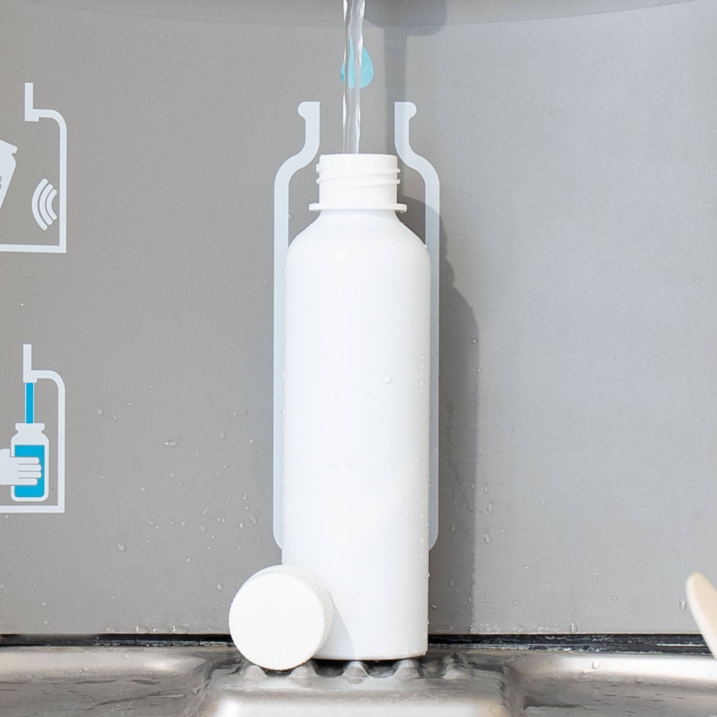 matte white 20.9 oz london