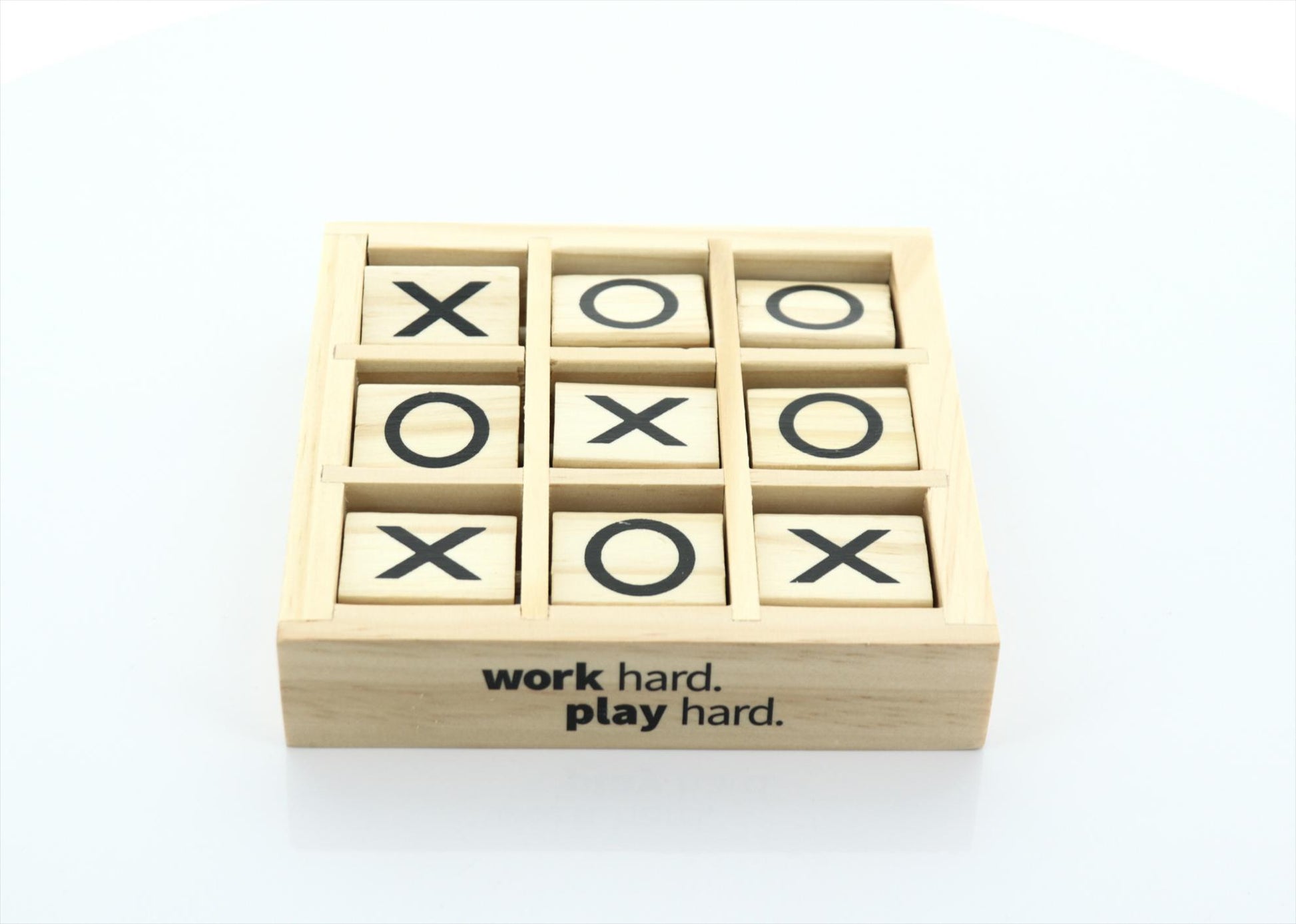Natural Tic-Tac-Toe Desktop Game