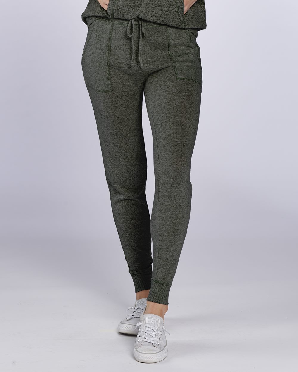 Women's Cuddle Fleece Joggers - L09