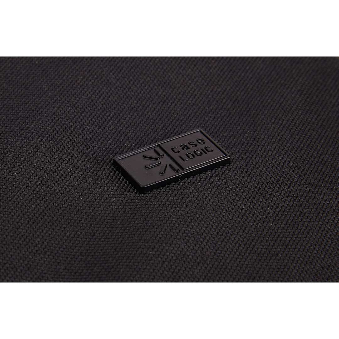 Case Logic Invigo Recycled 16” Messenger Bag