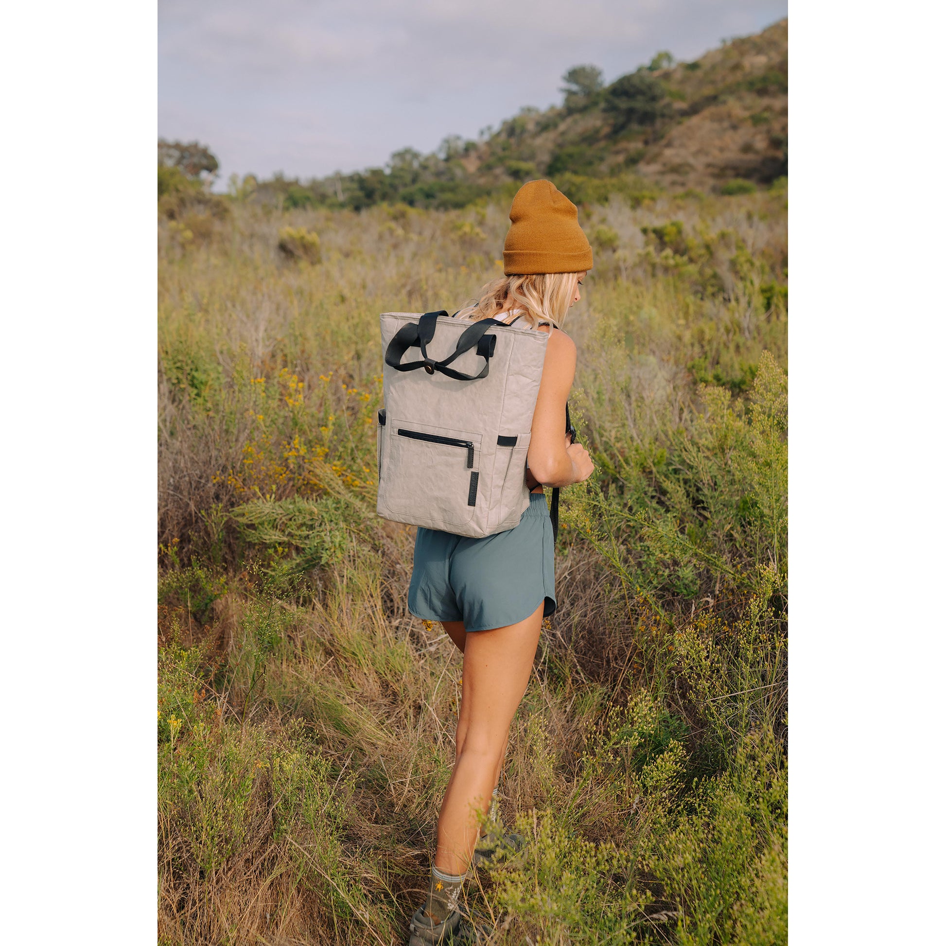 Stone Out of The Woods® Seagull Backpack Cooler