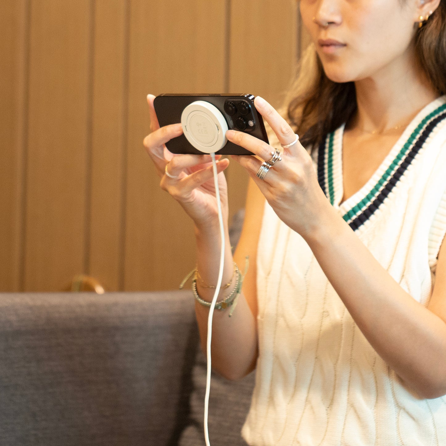 Native Union Snapstand Qi2 Wireless Charger