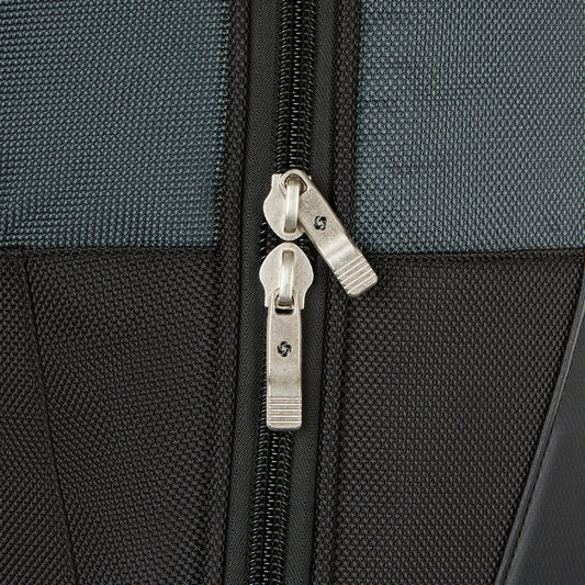 Black Samsonite Softside Travel Golf Bag with Luggage Tag