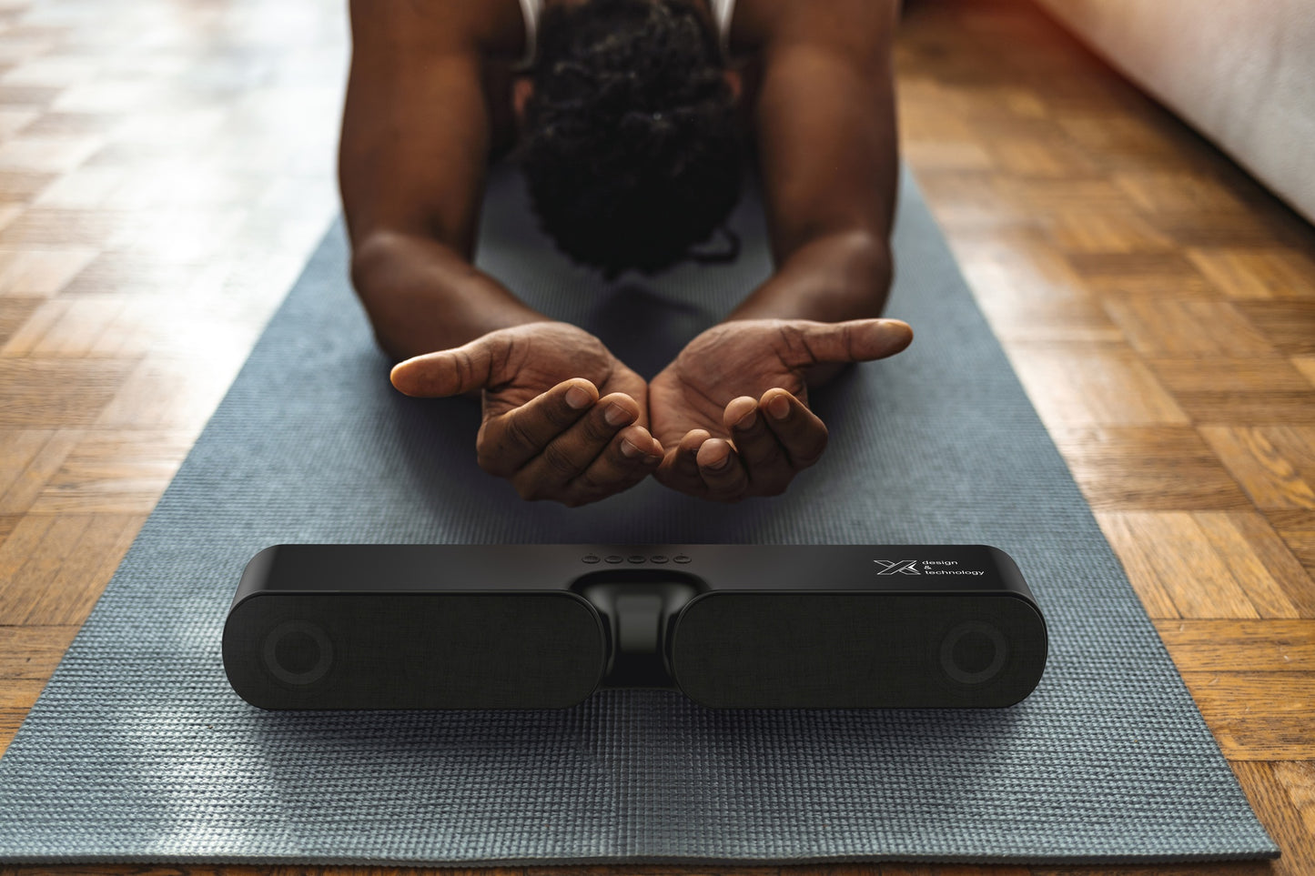 SCX Innovative Design™ Sound Bar 2X5W