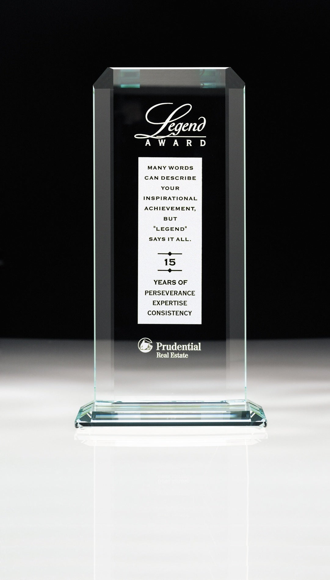 Apresenta Crystal Tower with Base