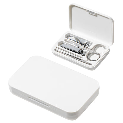 White TravelMate Manicure Kit
